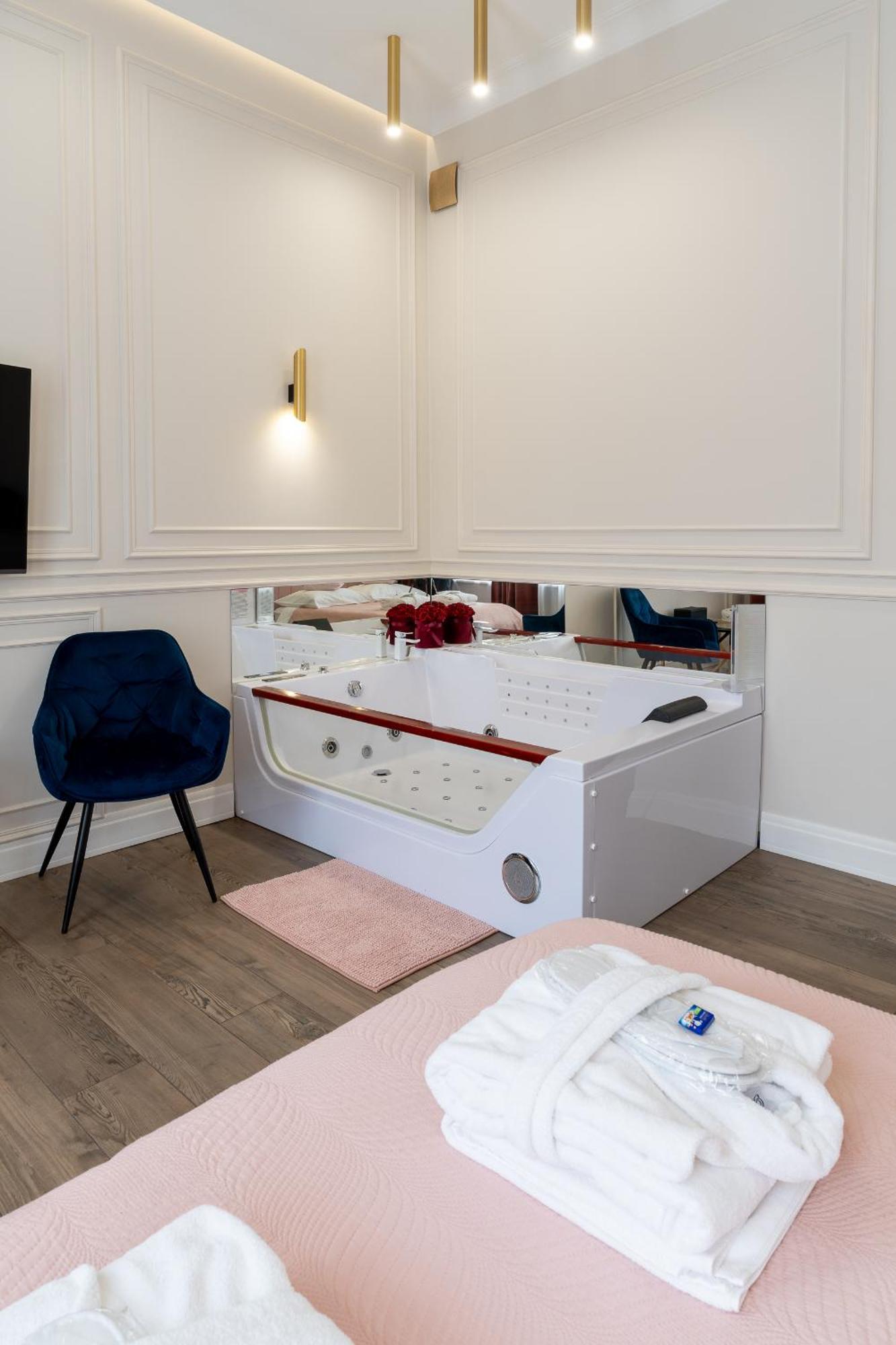 Apartament Glamour Prywatne Jacuzzi Starowislna كراكوفيا المظهر الخارجي الصورة