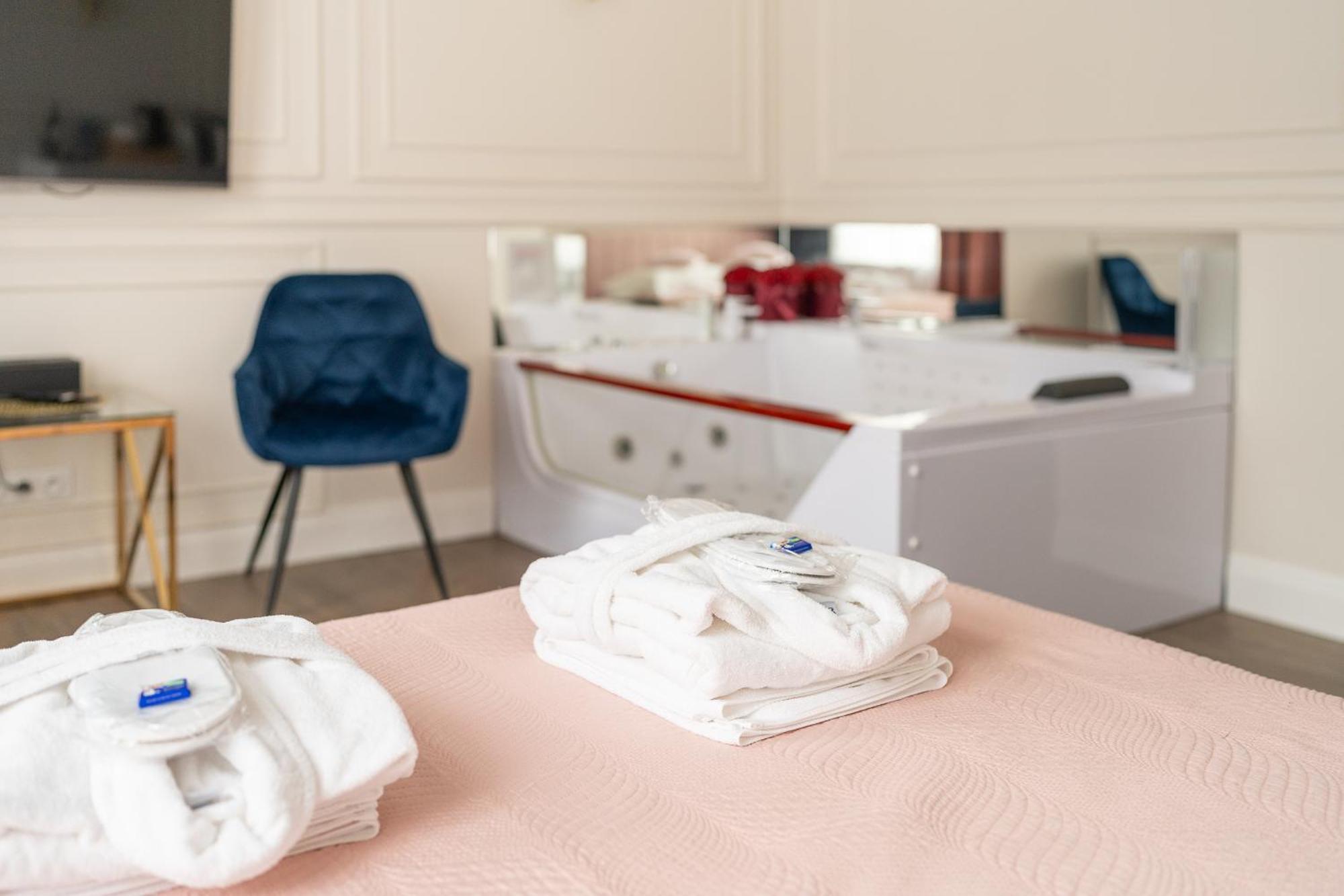 Apartament Glamour Prywatne Jacuzzi Starowislna كراكوفيا المظهر الخارجي الصورة